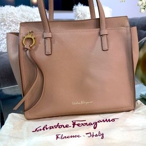 Authentic Salvatore Ferragamo Tote. Very good condition. No stains or marks.